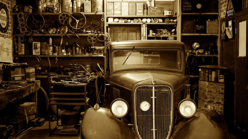 vitrine-VALBONNE-min_antique_auto_automobile_automotive_car_classic_equipment_fix-1169797